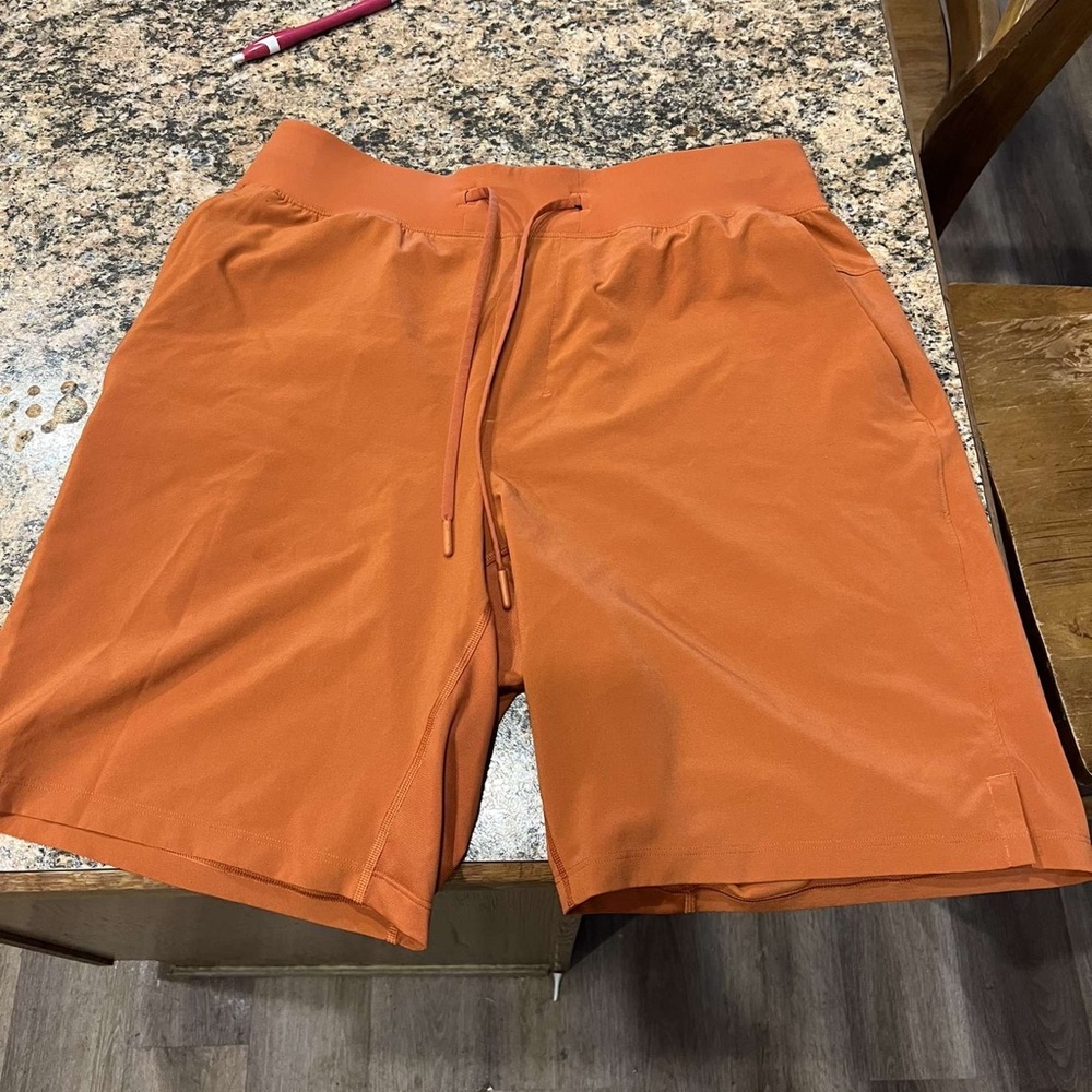 Lululemon mens T.H.E Linerless Short 9”